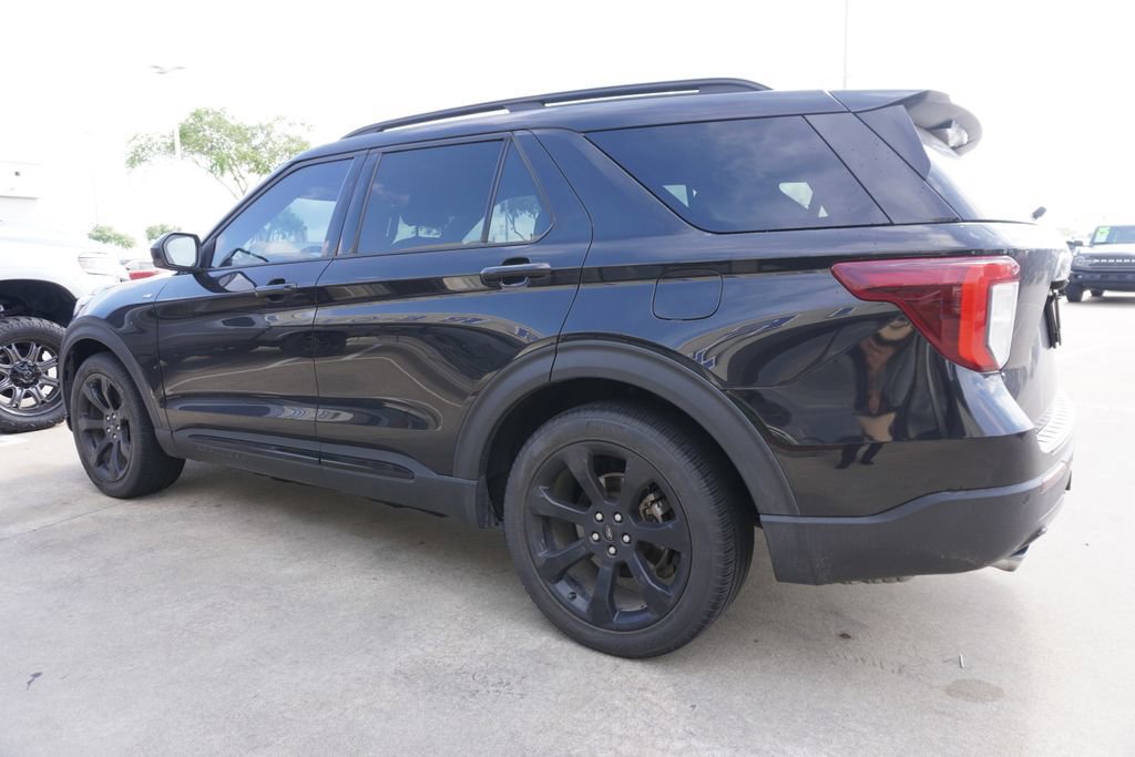 Certified 2023 Ford Explorer ST-Line w/ Class IV Trailer Tow Package RWD image 2