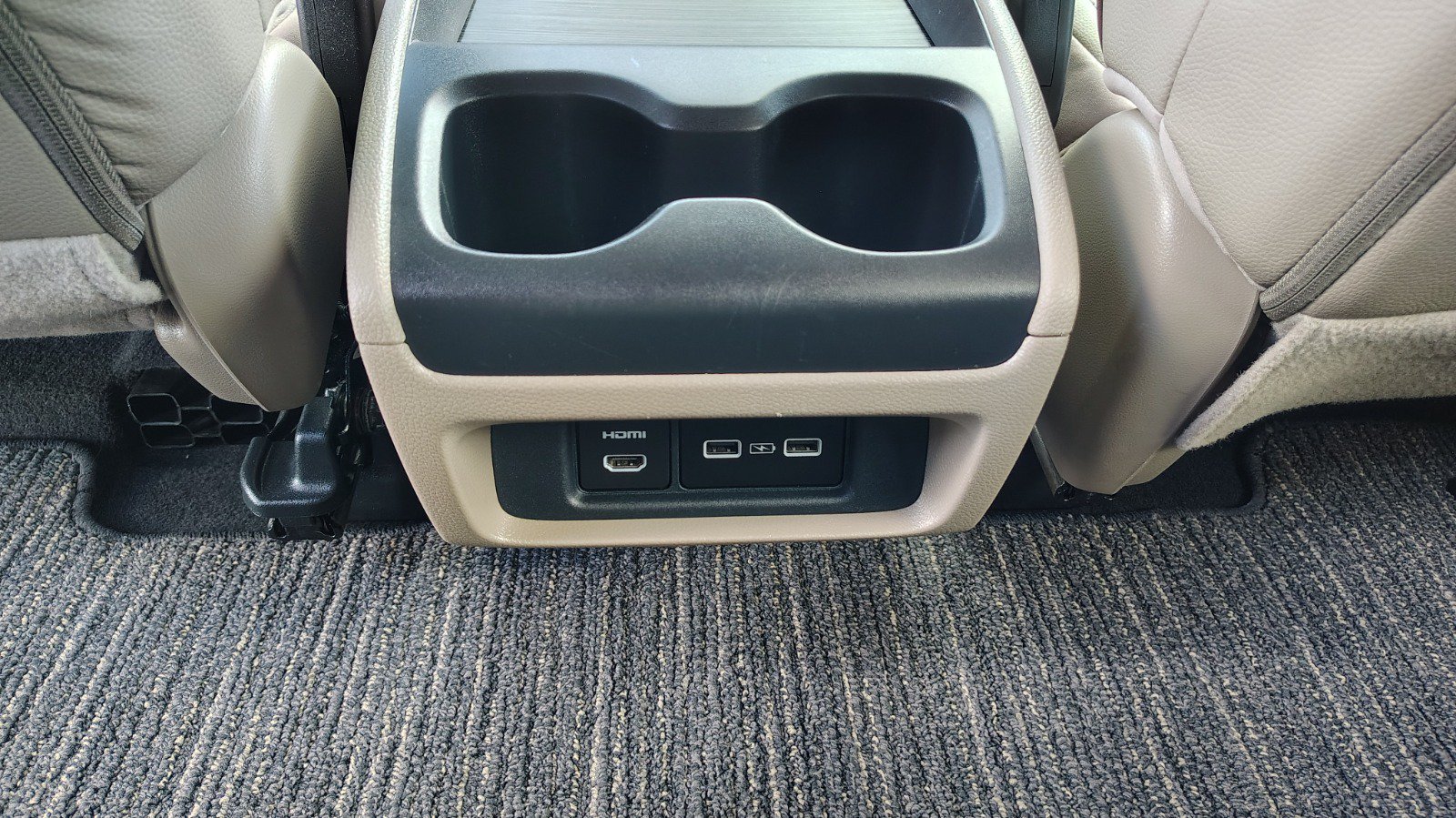 Used 2023 Honda Odyssey Elite image 27
