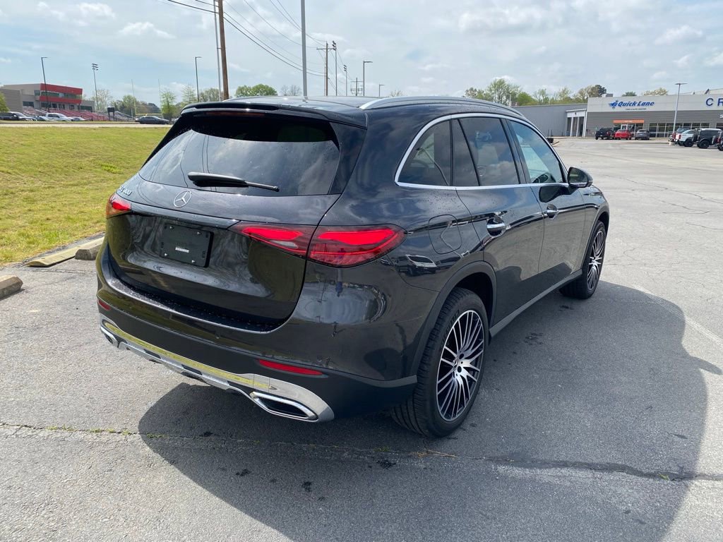 Used 2024 Mercedes-Benz GLC 300 image 5