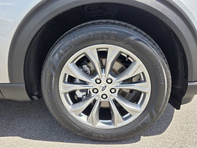 Certified 2022 Ford Explorer XLT w/ Equipment Group 202A RWD image 11