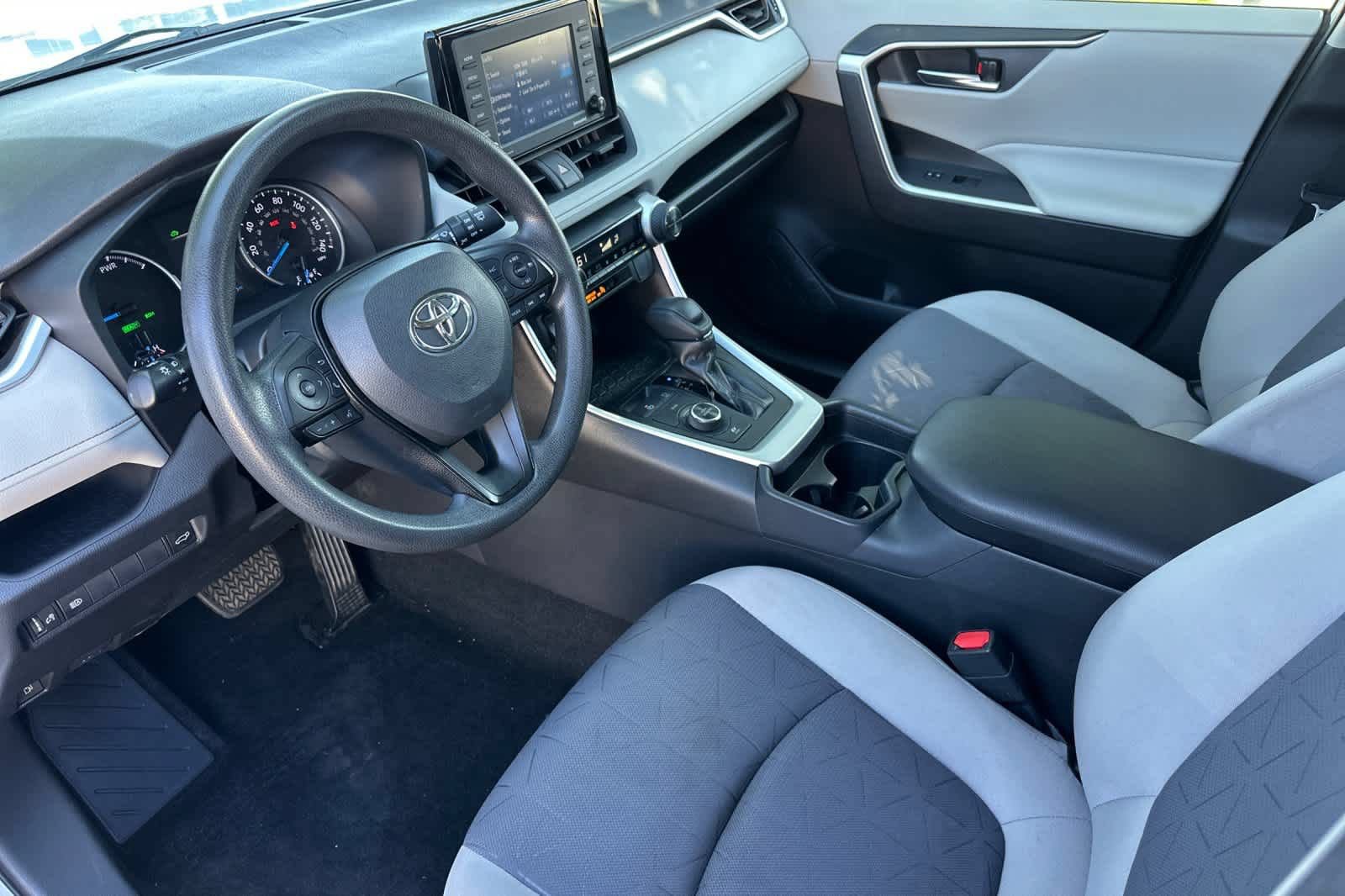 Used 2021 Toyota RAV4 XLE w/ Convenience Package AWD/4WD image 12