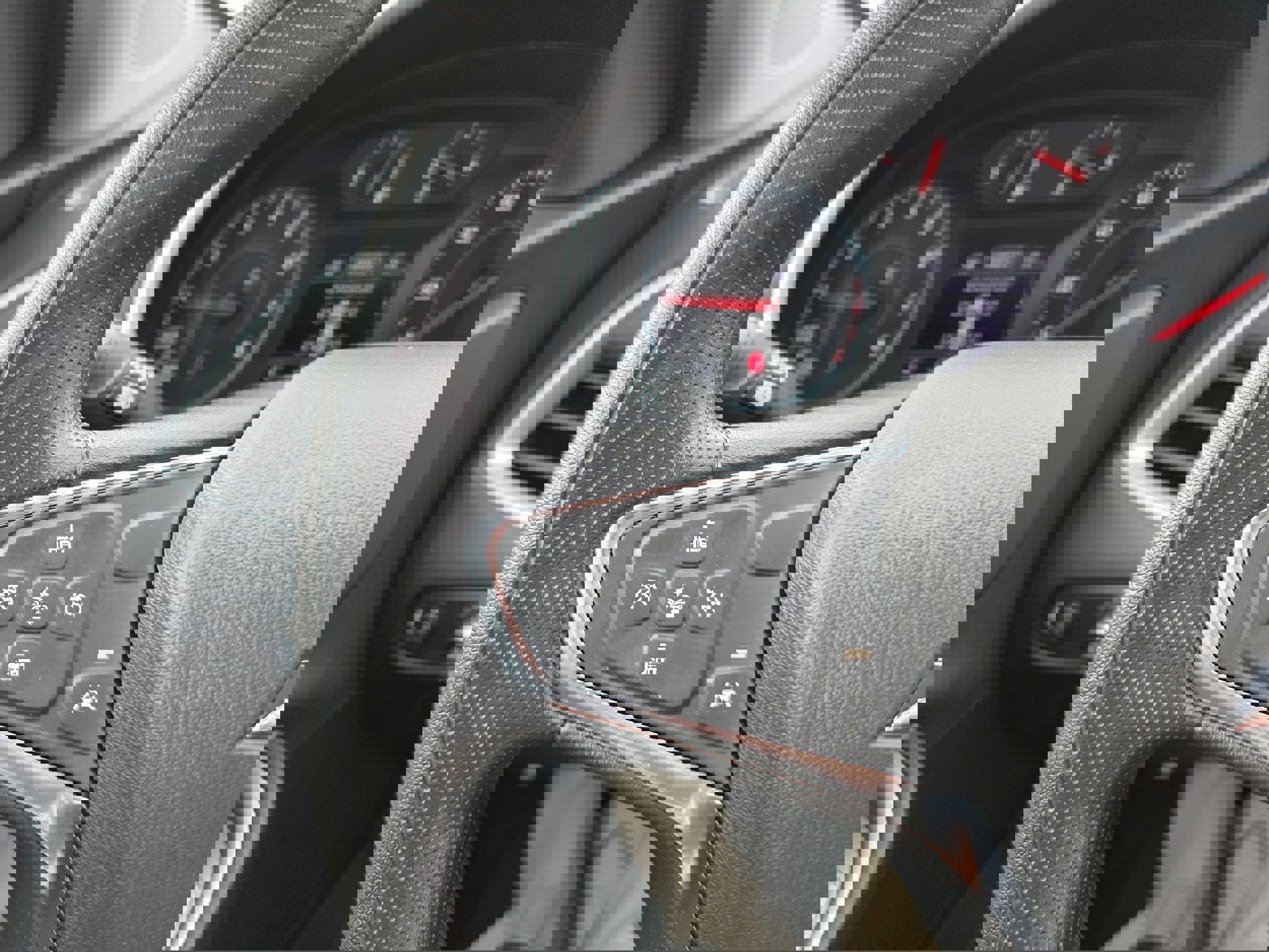 Used 2024 Chevrolet Malibu LT image 15