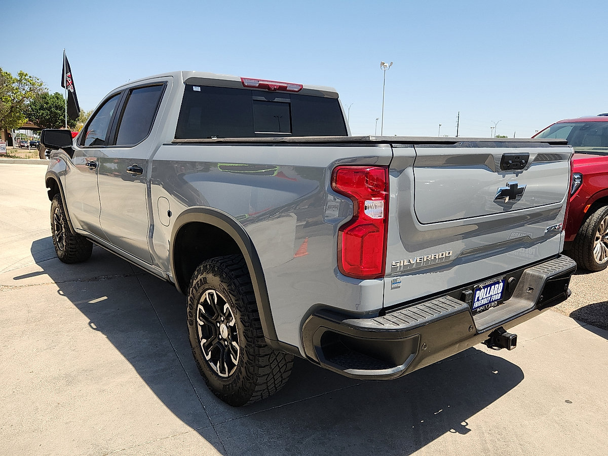 Used 2024 Chevrolet Silverado 1500 ZR2 w/ Technology Package AWD/4WD image 2