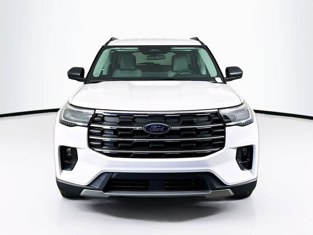 Certified 2025 Ford Explorer Active w/ Active Comfort Package RWD image 6