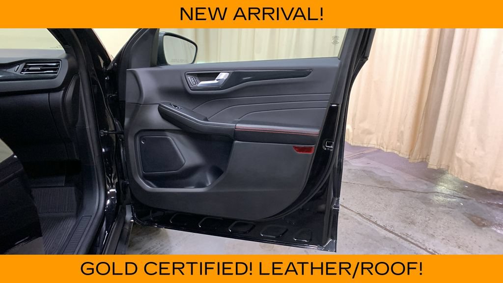 Certified 2024 Ford Escape ST-Line w/ Tech Pack #1 AWD/4WD image 11