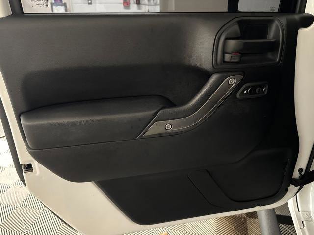 Used 2017 Jeep Wrangler Unlimited Sport AWD/4WD image 16
