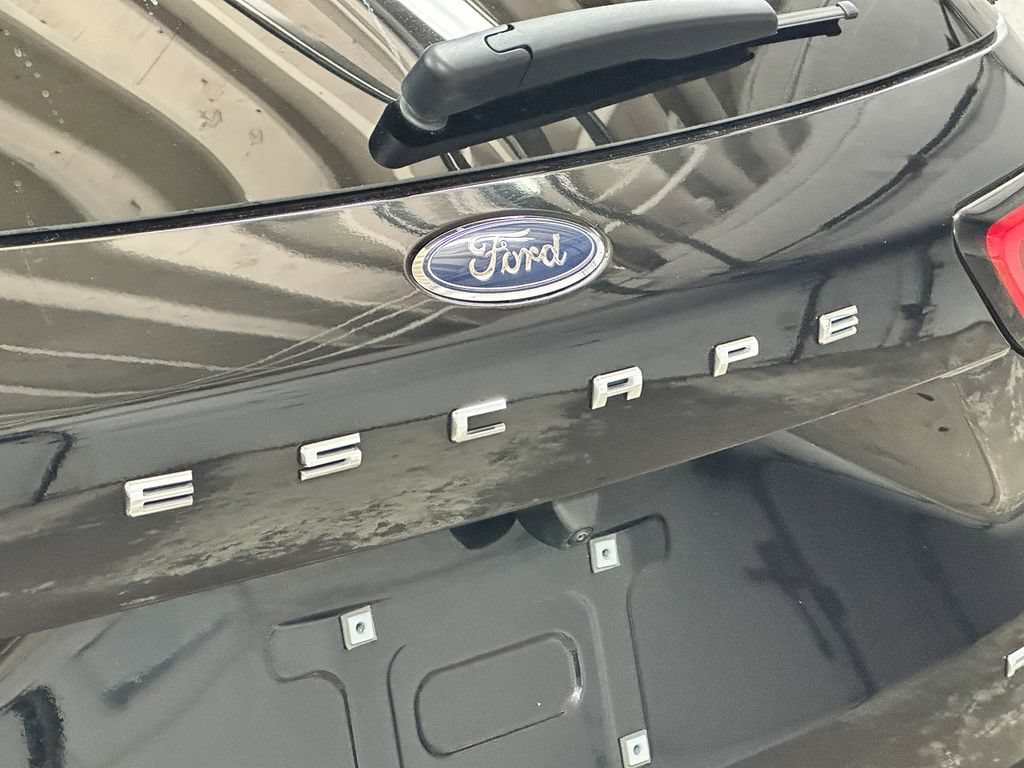 Certified 2024 Ford Escape Active AWD/4WD image 17