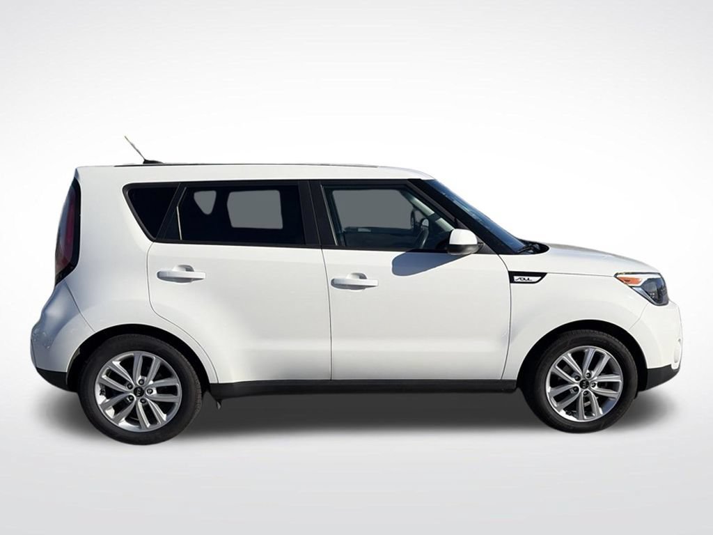 Used 2019 Kia Soul + FWD image 8