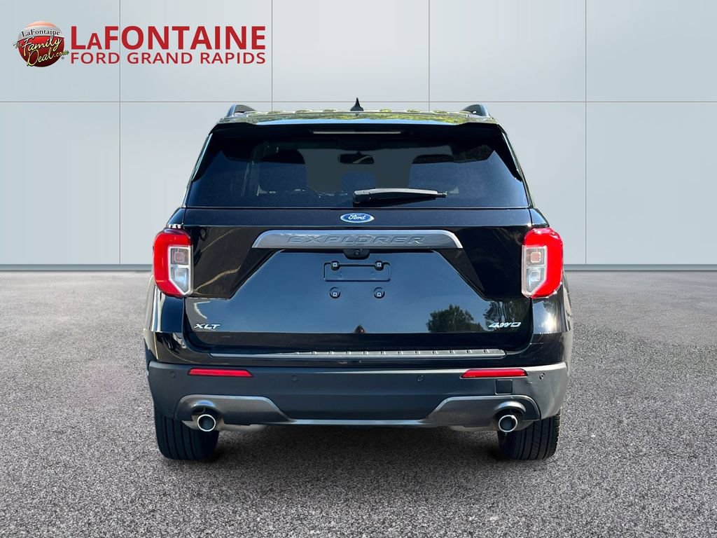 Certified 2023 Ford Explorer XLT w/ Equipment Group 202A AWD/4WD image 6