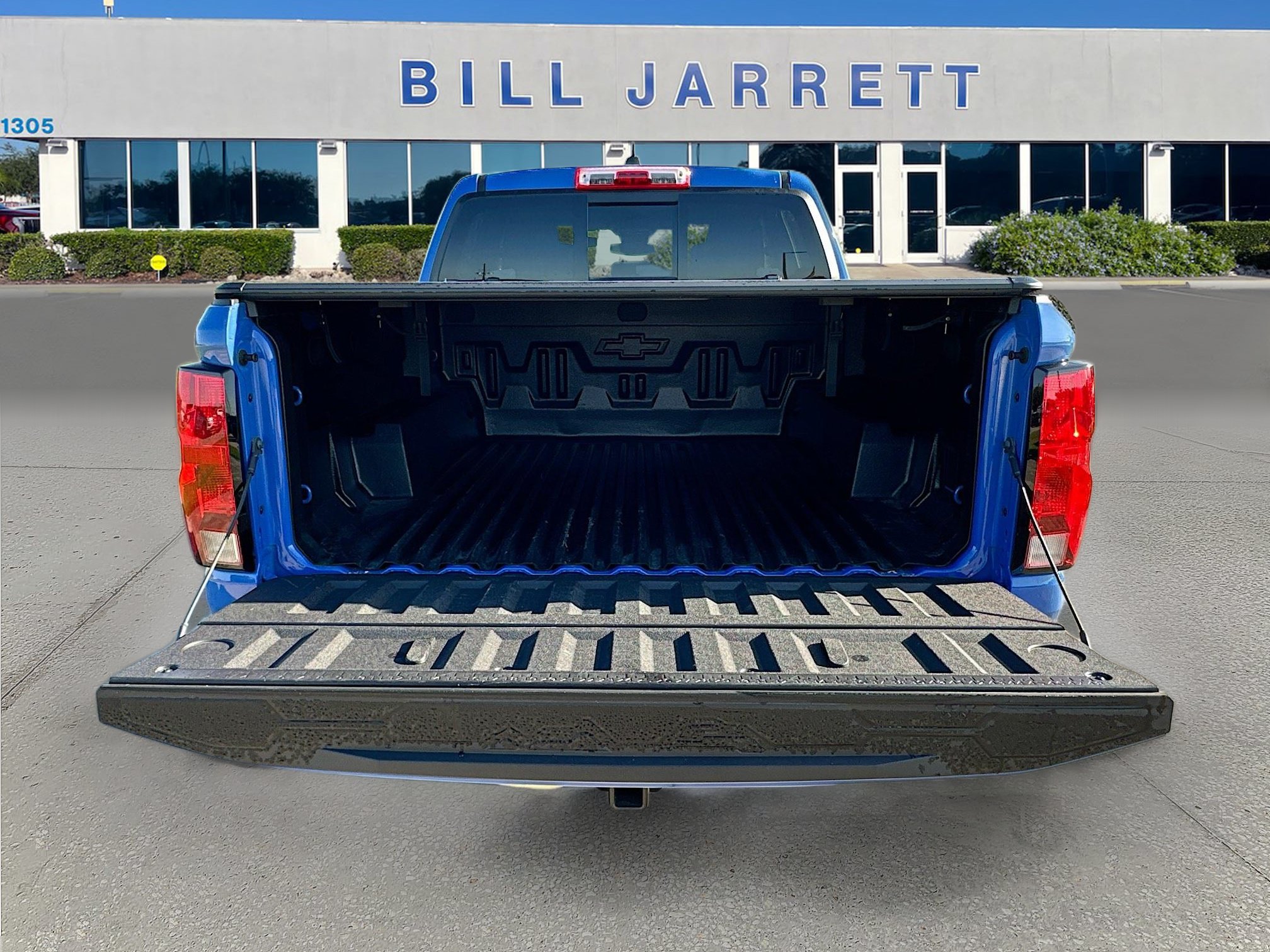 Used 2025 Chevrolet Colorado Trail Boss AWD/4WD image 25