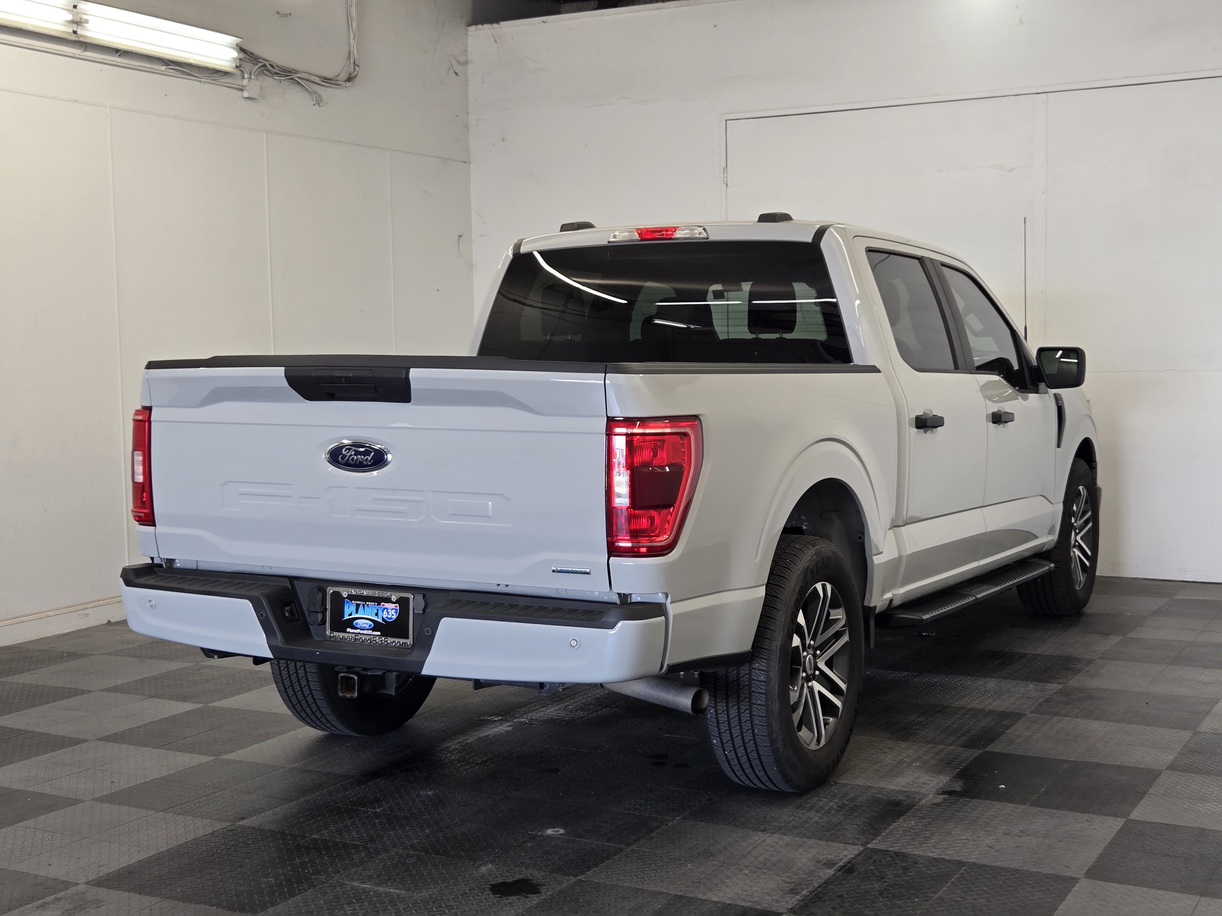 Certified 2023 Ford F150 XL w/ STX Appearance Package RWD image 7