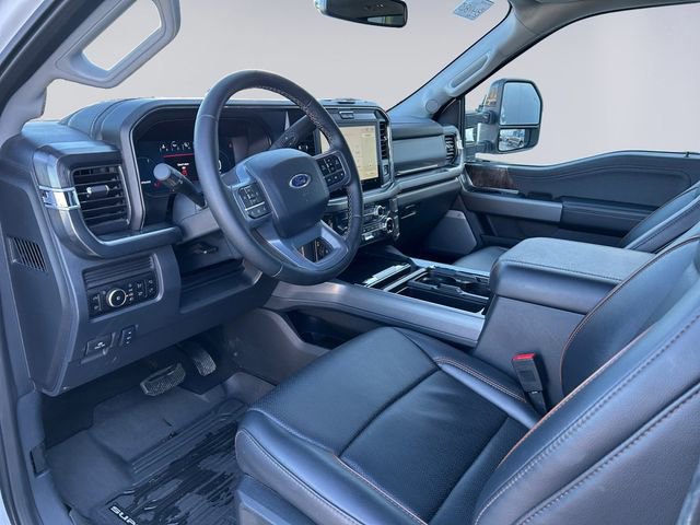 Certified 2025 Ford F350 Lariat w/ Black Appearance Package image 9