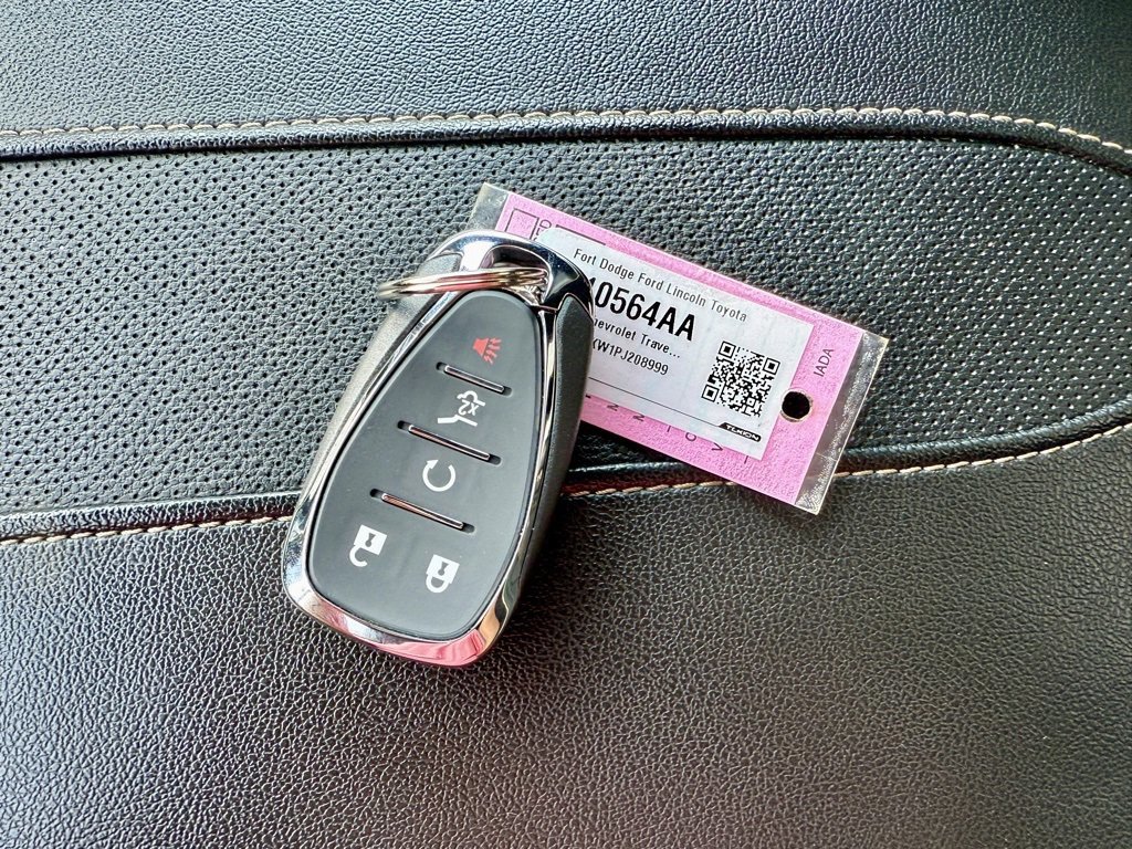 Used 2023 Chevrolet Traverse Premier image 34