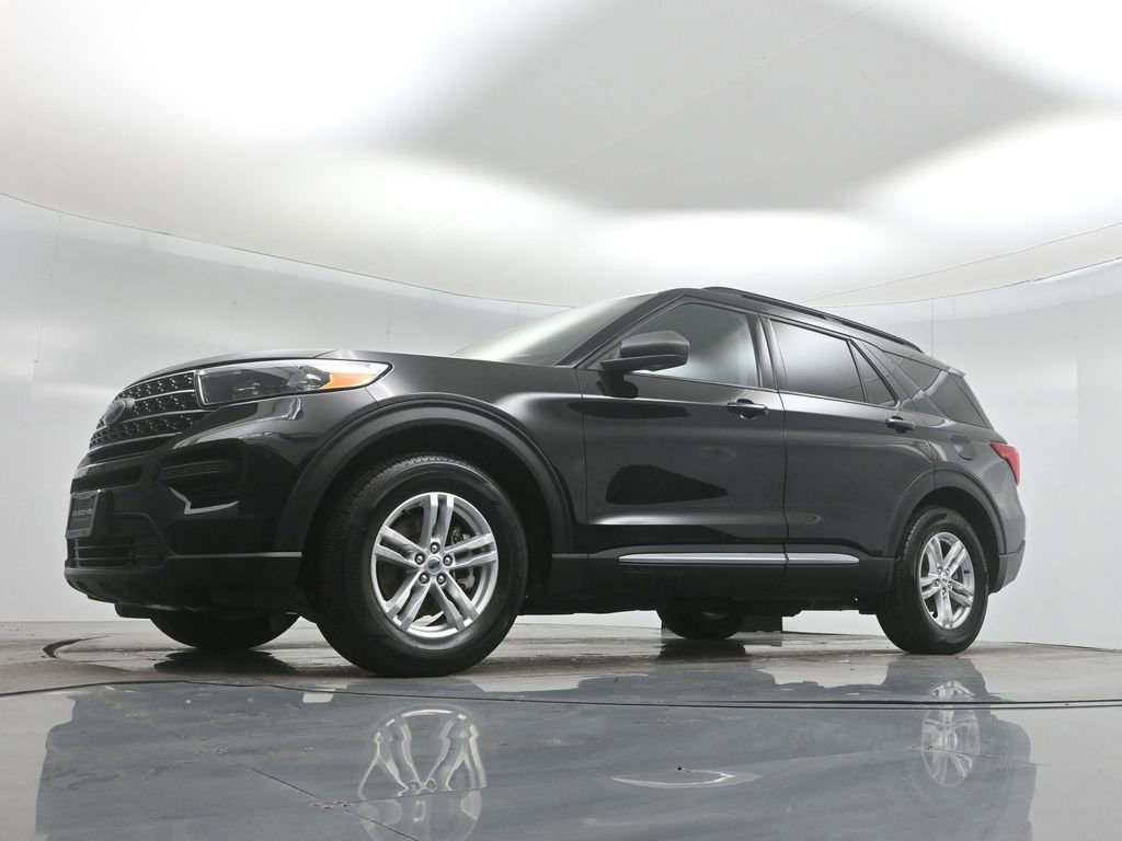 Certified 2022 Ford Explorer XLT image 26