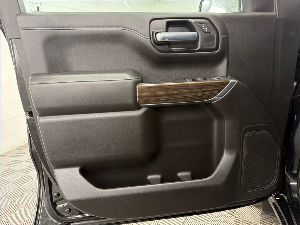 Used 2020 Chevrolet Silverado 1500 LT w/ All-Star Edition RWD image 16