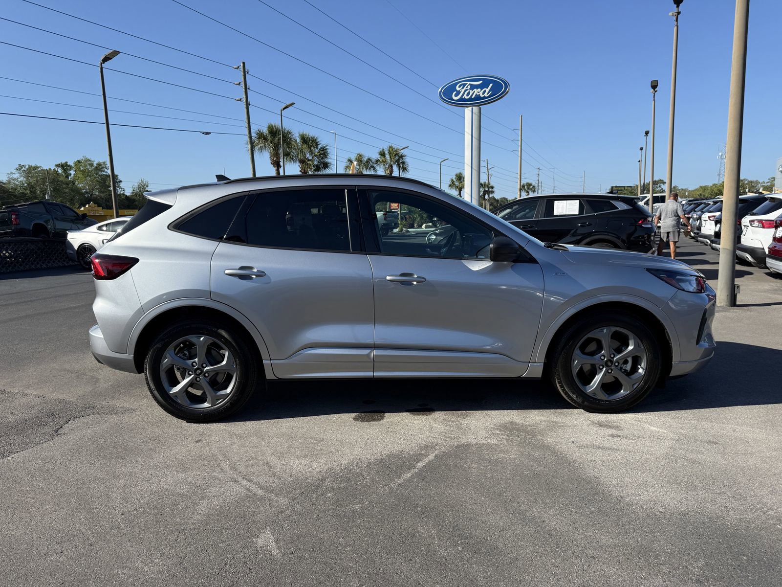 Certified 2023 Ford Escape ST-Line w/ Equipment Group 301A image 3