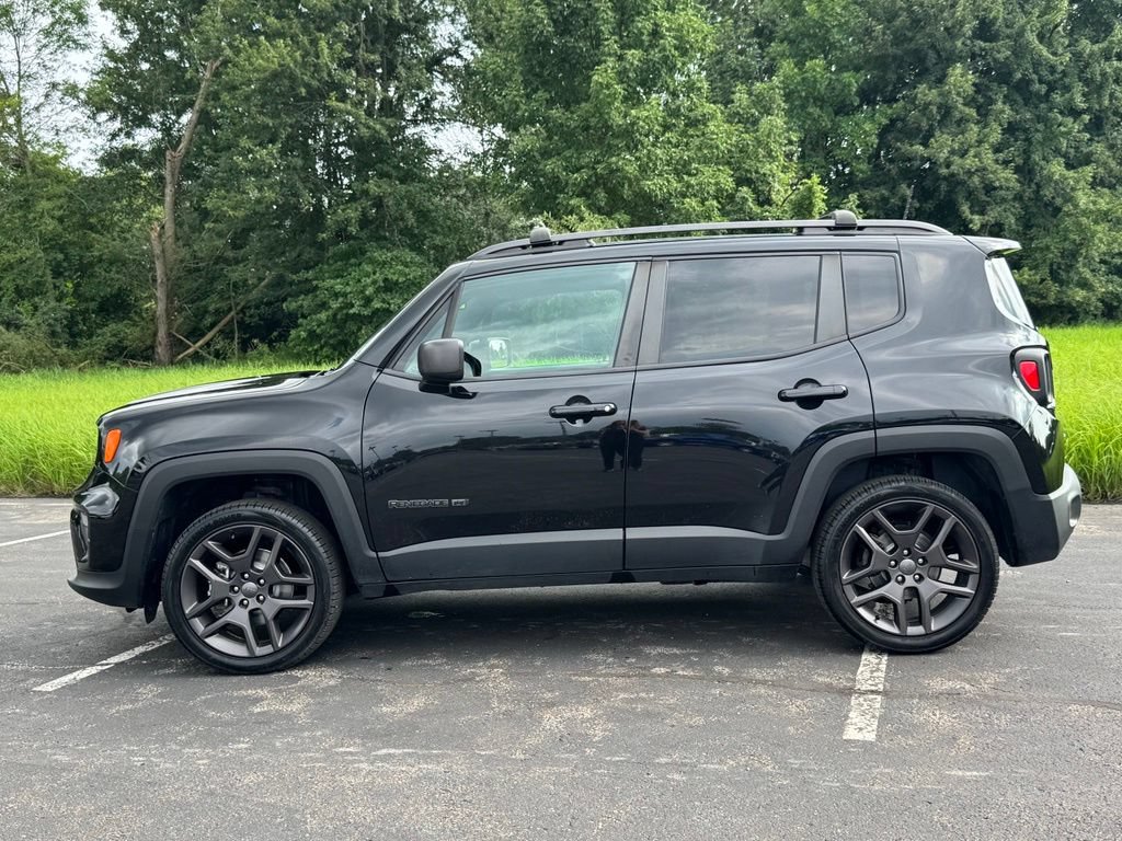 Used 2021 Jeep Renegade Latitude AWD/4WD image 8