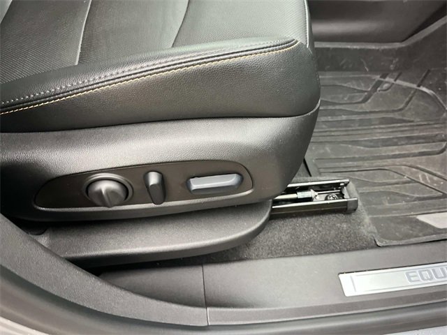 Used 2024 Chevrolet Equinox Premier image 25