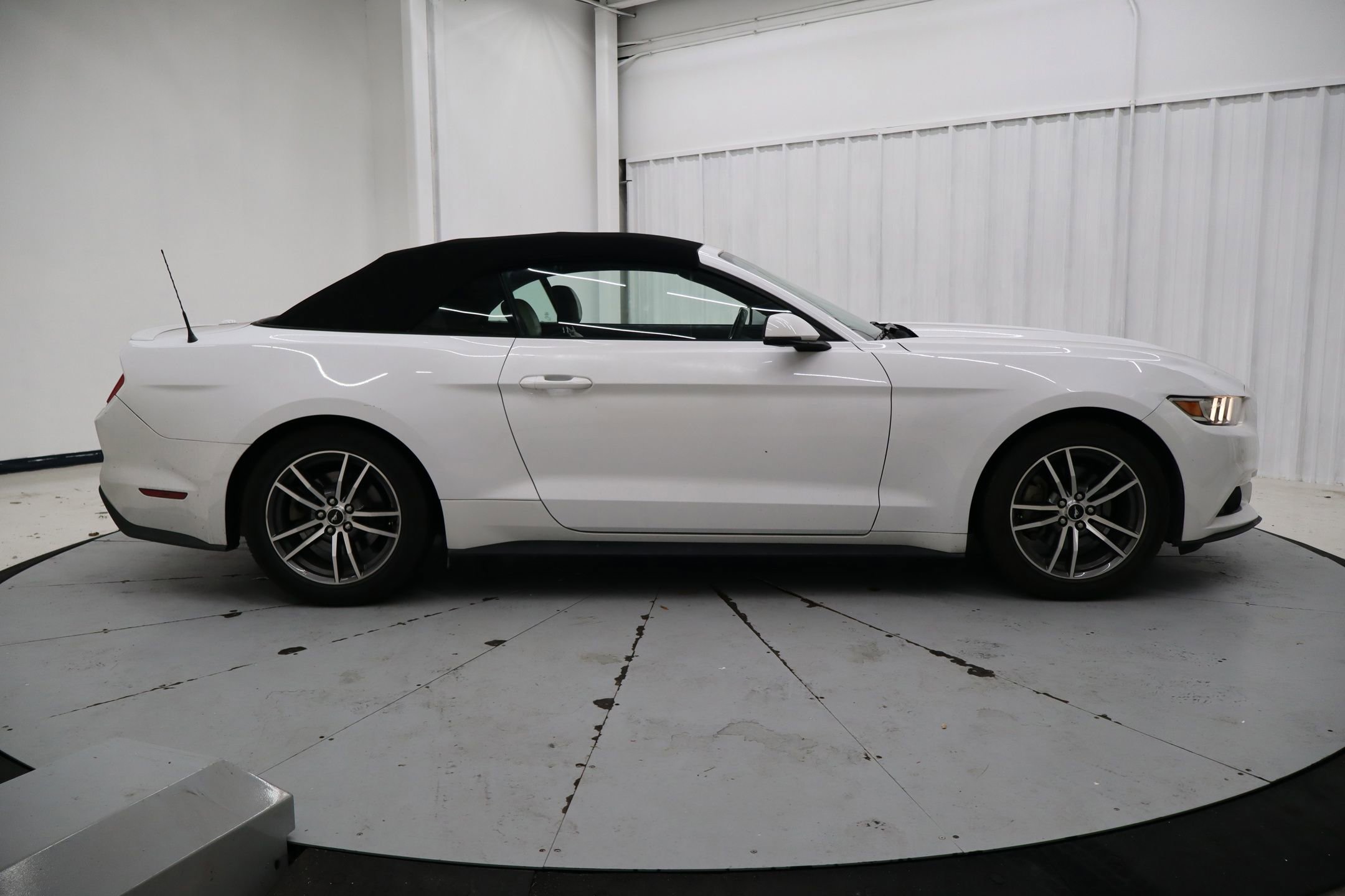 Certified 2017 Ford Mustang Premium image 2