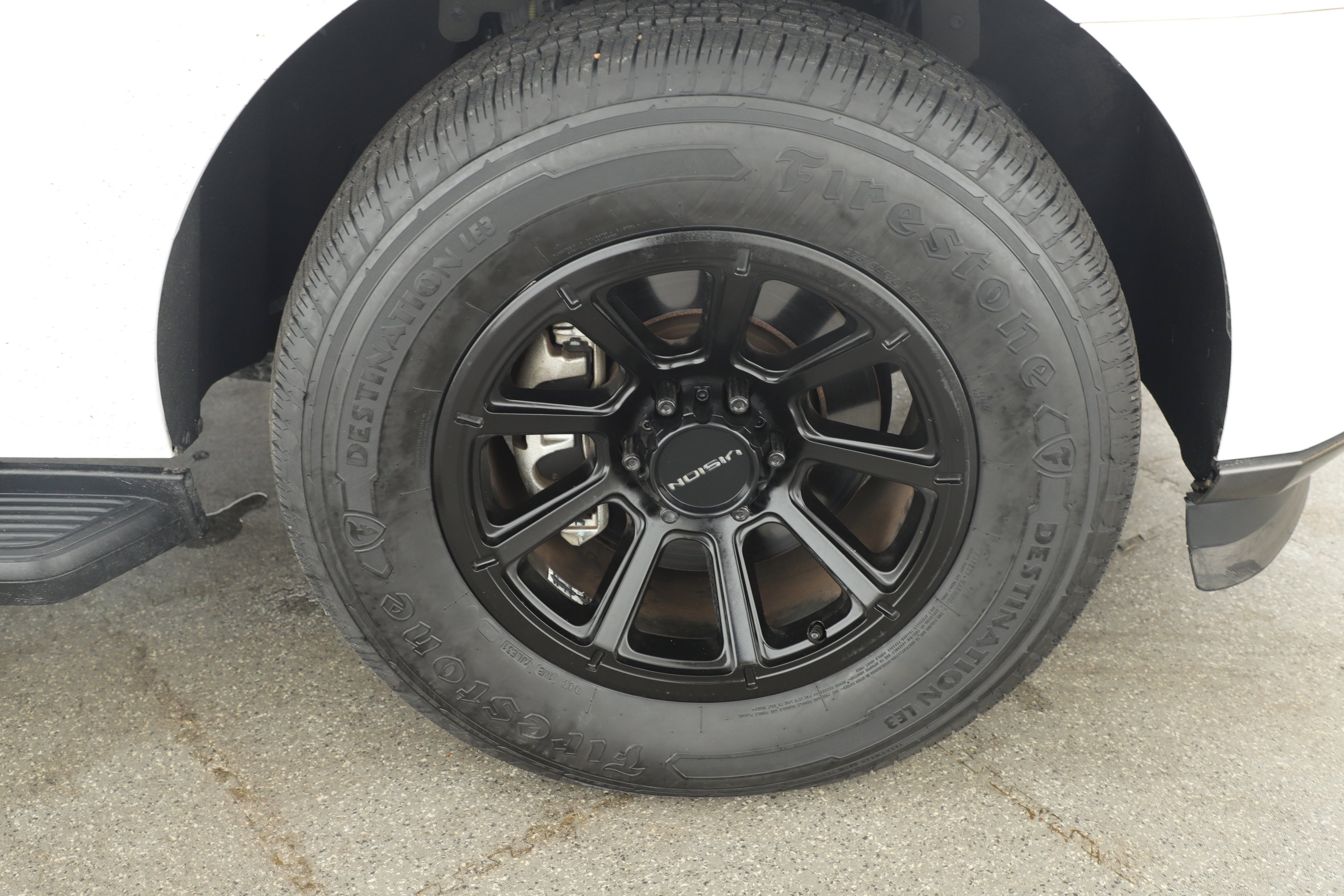 Certified 2020 Ford Expedition XLT image 5