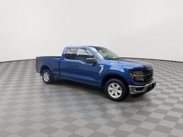 Certified 2025 Ford F150 XLT RWD image 37