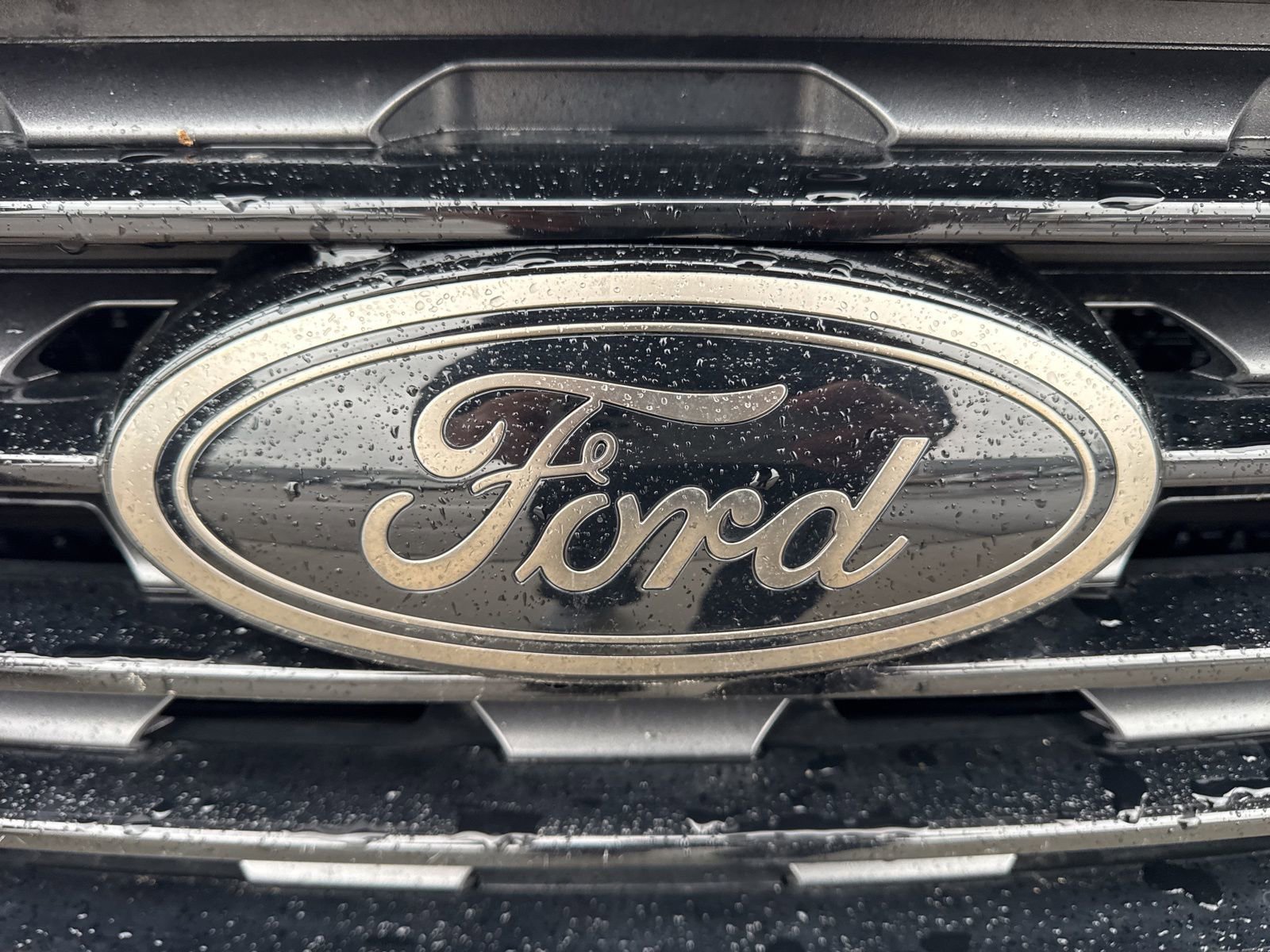 Certified 2023 Ford Edge SE w/ Black Appearance Package image 13