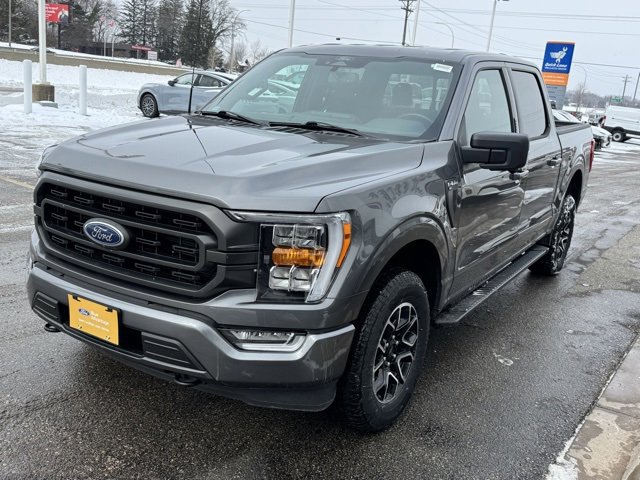 Certified 2022 Ford F150 XLT w/ Equipment Group 302A High image 33