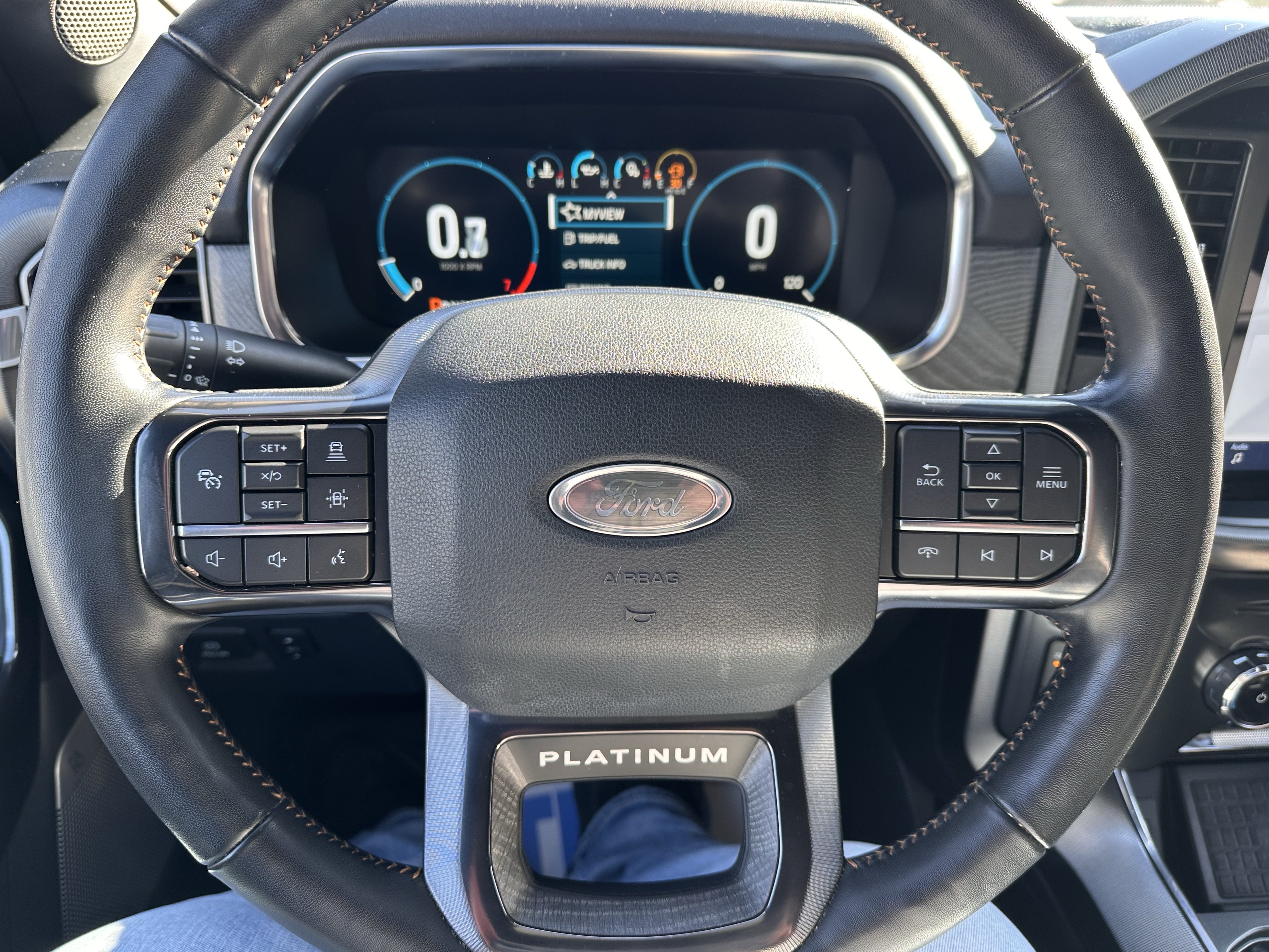 Certified 2022 Ford F150 Platinum w/ Trailer Tow Package AWD/4WD image 23