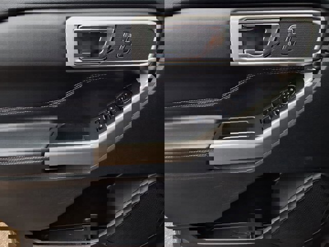 Certified 2023 Ford Explorer XLT image 21