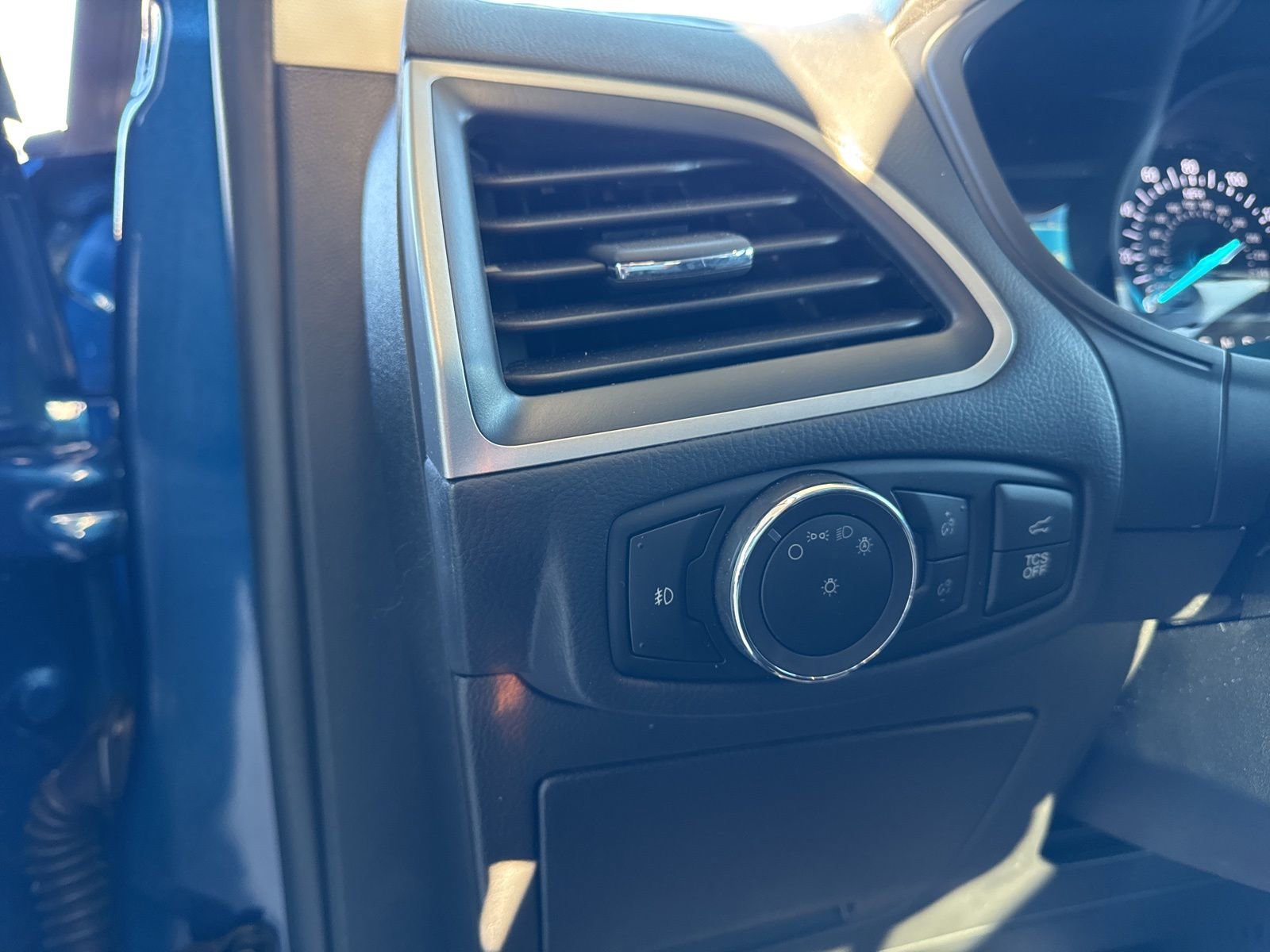 Certified 2024 Ford Edge SEL w/ Convenience Package image 26