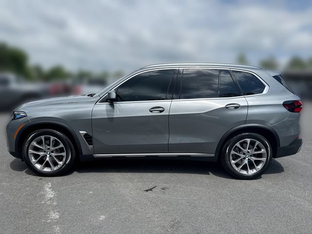 Used 2024 BMW X5 xDrive40i w/ Premium Package AWD/4WD image 5