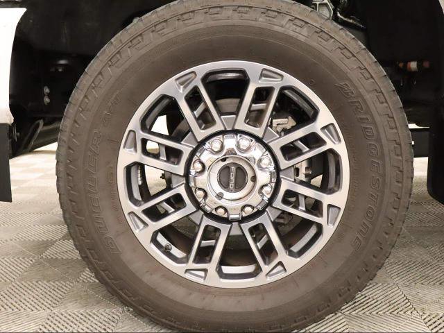 Certified 2025 Ford F350 Platinum w/ Platinum Plus Package image 15