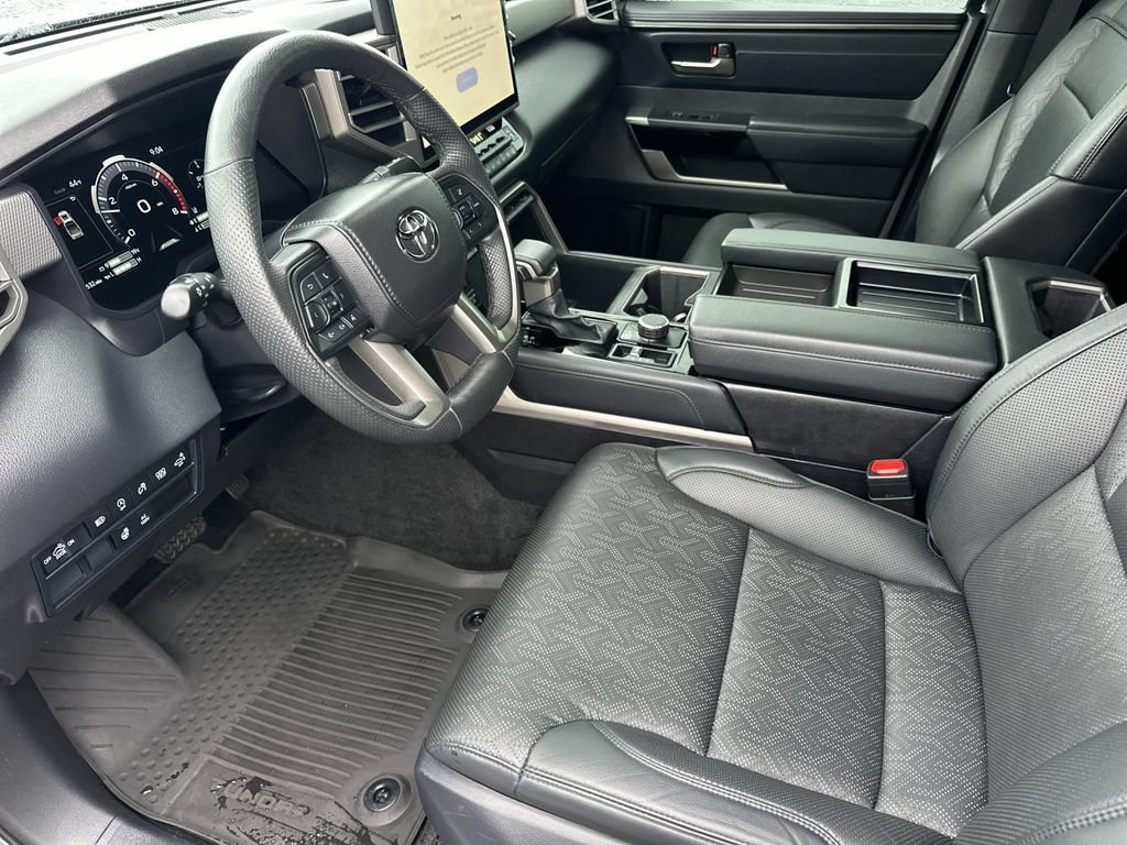 Used 2025 Toyota Tundra Limited AWD/4WD image 9