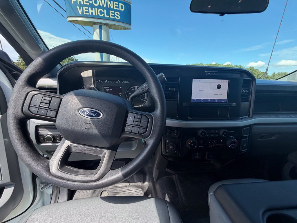 Certified 2025 Ford F250 XL w/ XL Off-Road Package AWD/4WD image 17