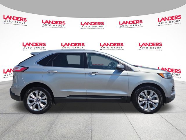 Certified 2022 Ford Edge Titanium image 2