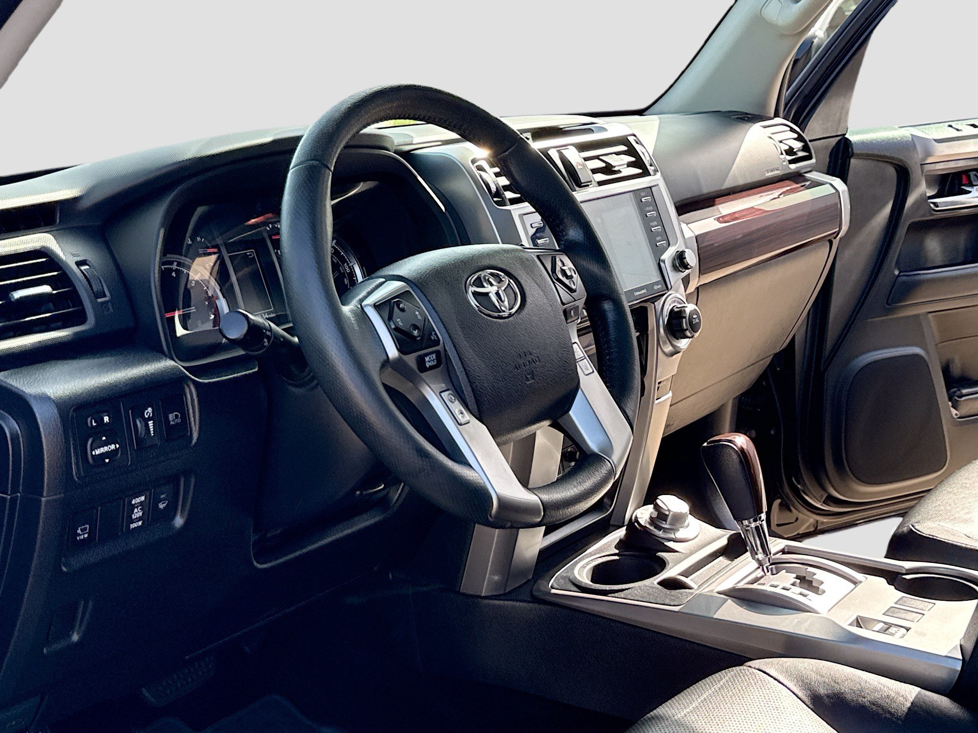 Used 2022 Toyota 4Runner Limited AWD/4WD image 4