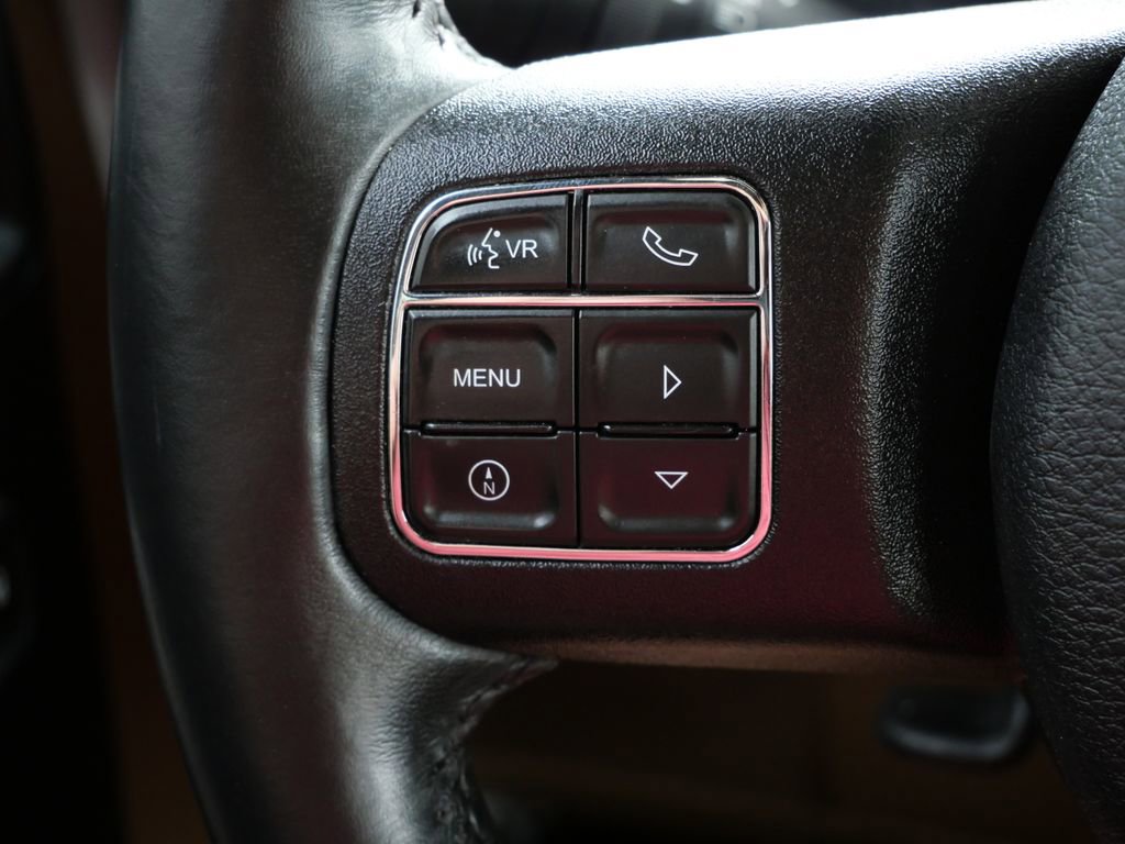 Used 2017 Jeep Wrangler Unlimited Sahara AWD/4WD image 29