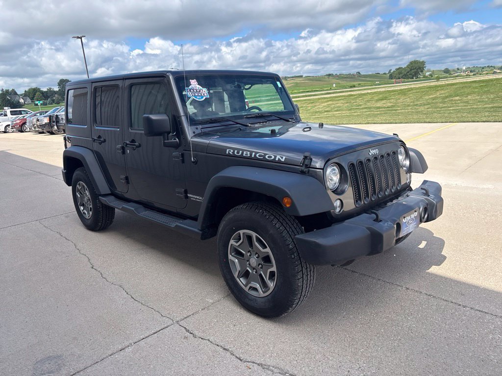 Used 2017 Jeep Wrangler Unlimited Rubicon w/ Max Tow Package AWD/4WD image 3