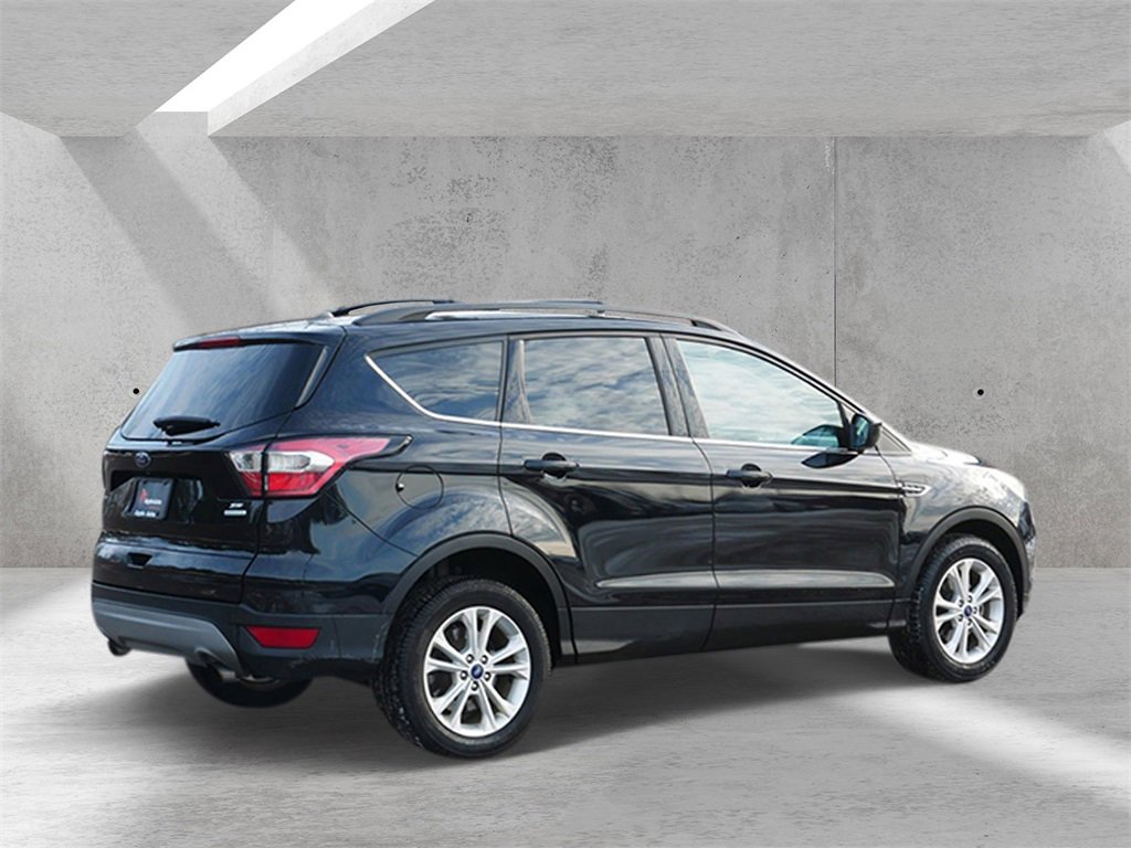 Certified 2017 Ford Escape SE w/ SE Leather Comfort Package image 3