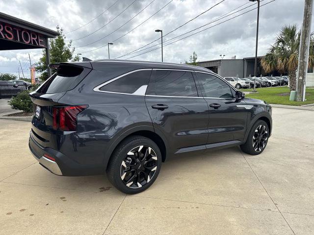 Used 2025 Kia Sorento EX w/ Panoramic Sunroof Package FWD image 8
