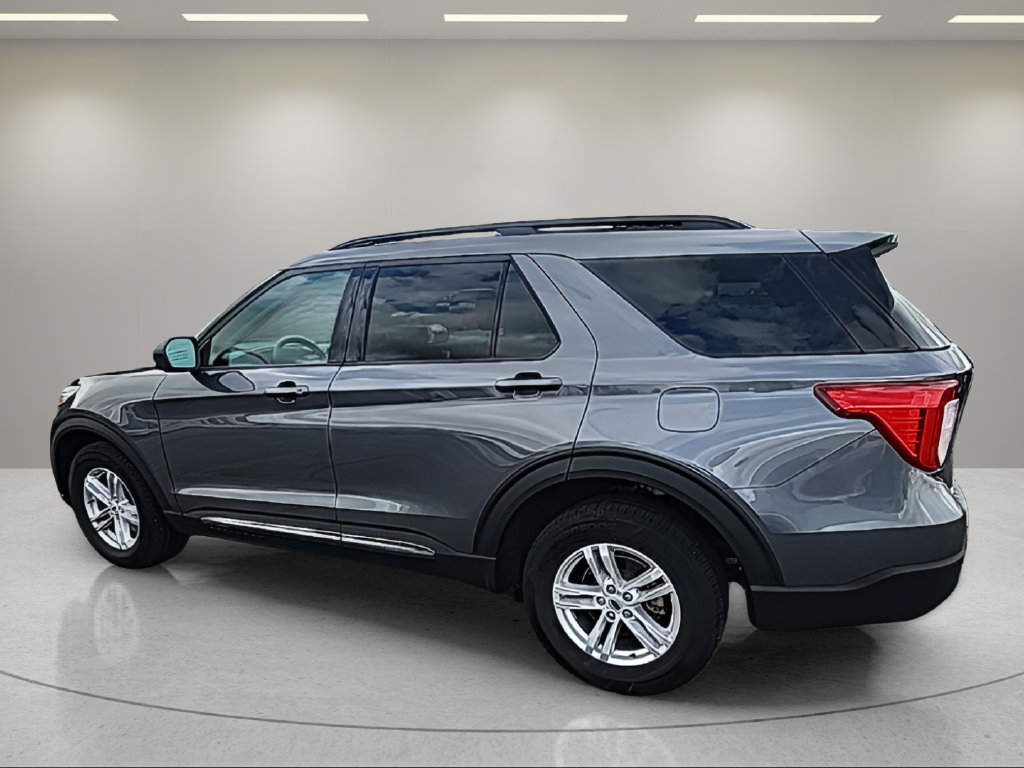 Certified 2024 Ford Explorer XLT AWD/4WD image 6