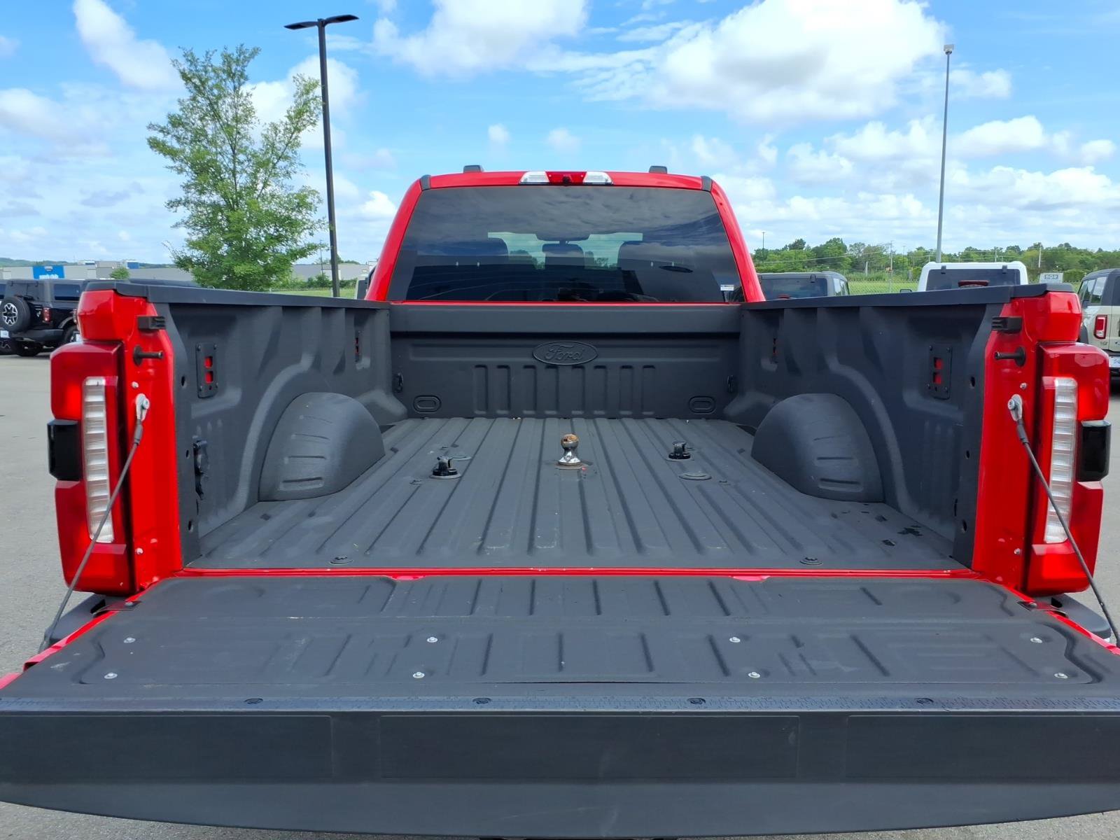 Certified 2025 Ford F450 Lariat w/ Chrome Package AWD/4WD image 17