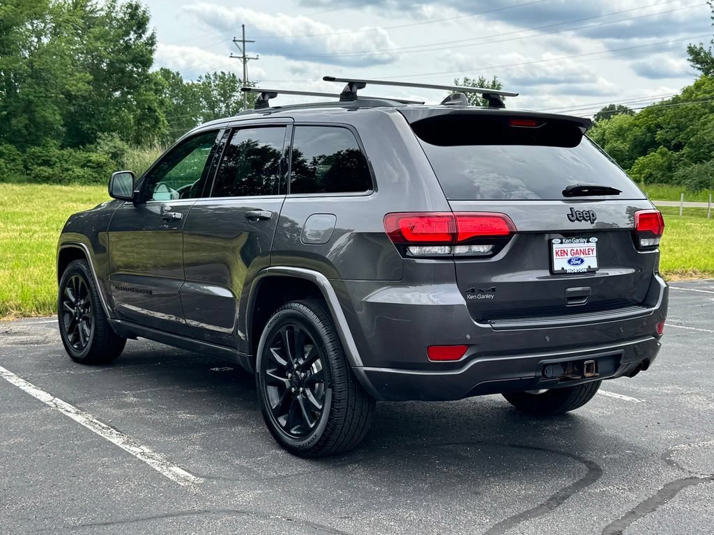 Used 2020 Jeep Grand Cherokee Altitude AWD/4WD image 13