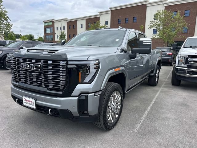 Used 2026 GMC Sierra 2500 Denali Ultimate w/ LPO, Black Badging Package