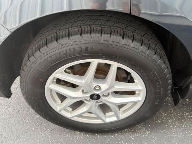 Certified 2024 Ford Edge SEL w/ Convenience Package AWD/4WD image 7