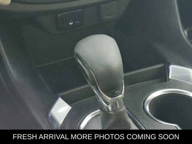 Used 2022 Chevrolet Traverse LS image 26