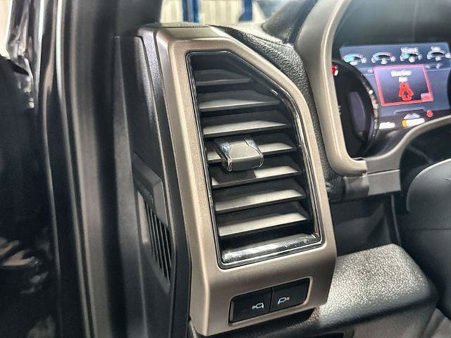 Certified 2022 Ford F350 Lariat w/ Tremor Off-Road Package AWD/4WD image 15