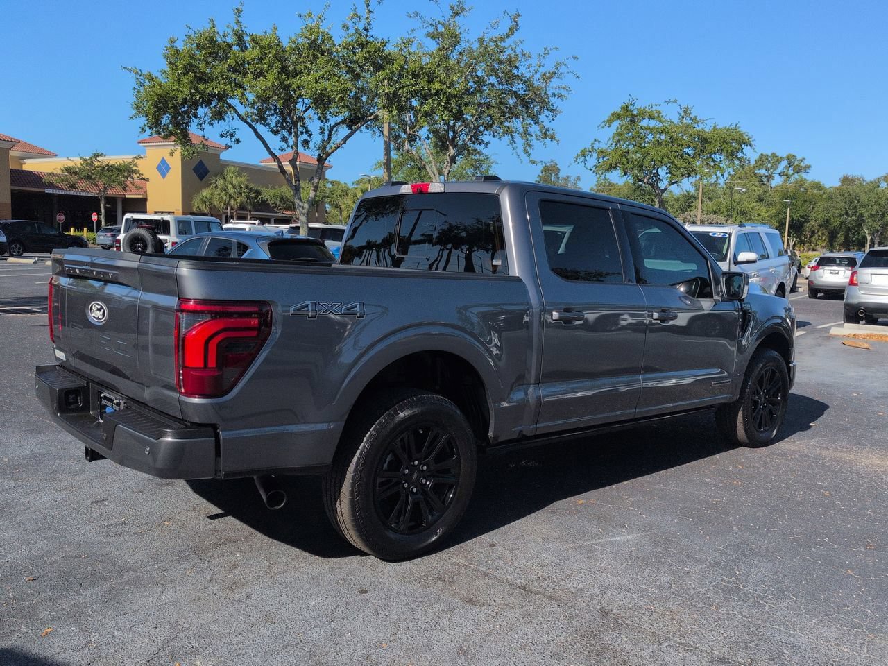 Certified 2024 Ford F150 Platinum AWD/4WD image 4
