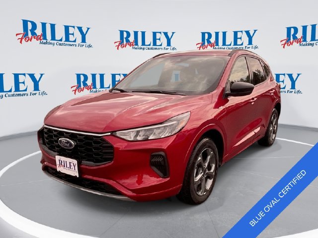 Certified 2024 Ford Escape ST-Line w/ Tech Pack #1 AWD/4WD image 1