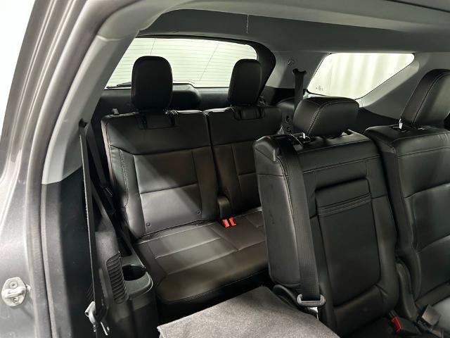Certified 2022 Ford Explorer XLT w/ Equipment Group 202A AWD/4WD image 23